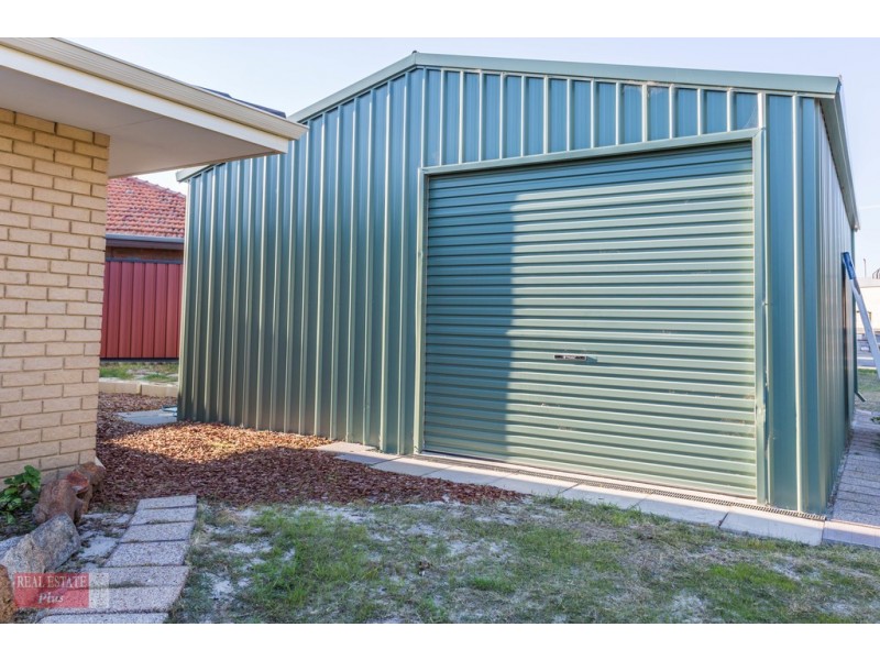 2 Bristol Way, Forrestfield WA 6058