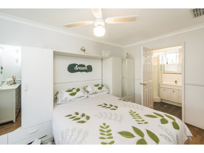 5 Cedar Place, Beechboro WA 6063
