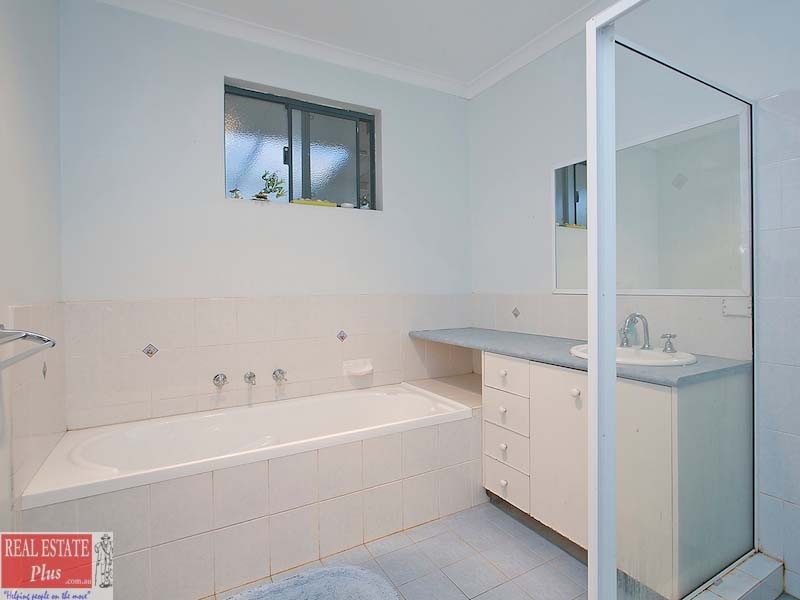 4 Adler Heights, Swan View WA 6056