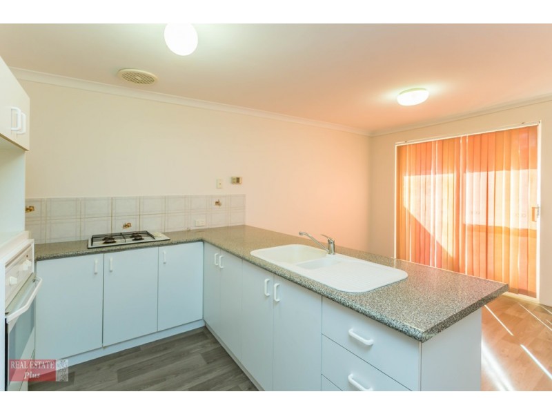 17/11 Elvire Street, Viveash WA 6056