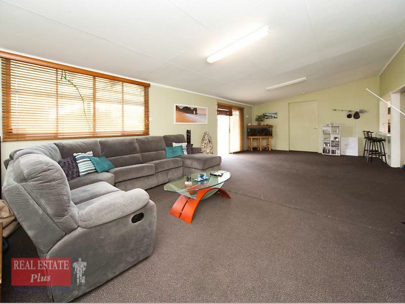 10 Padbury Terrace, Midland WA 6056