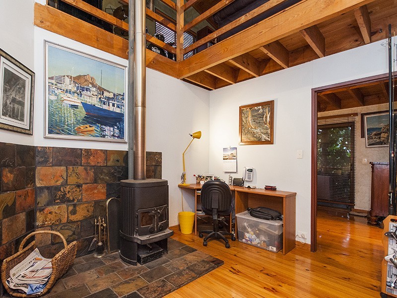 6 Lukin Avenue, Darlington WA 6070