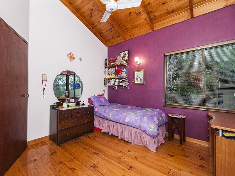 6 Lukin Avenue, Darlington WA 6070