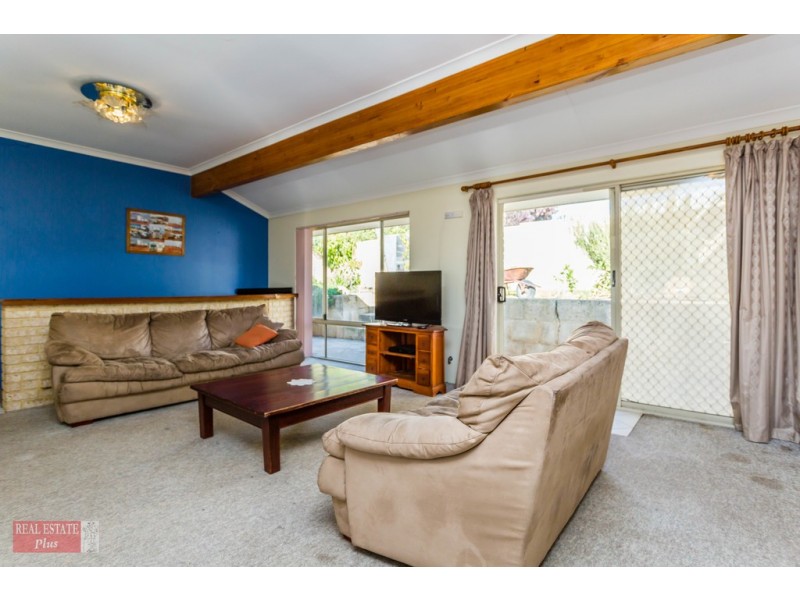 8 Pagnell Way, Swan View WA 6056