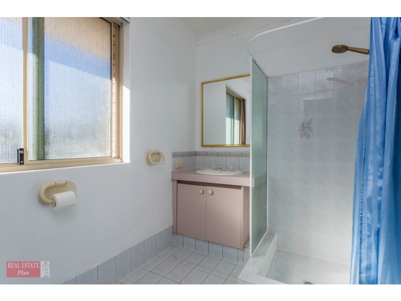 8 Pagnell Way, Swan View WA 6056