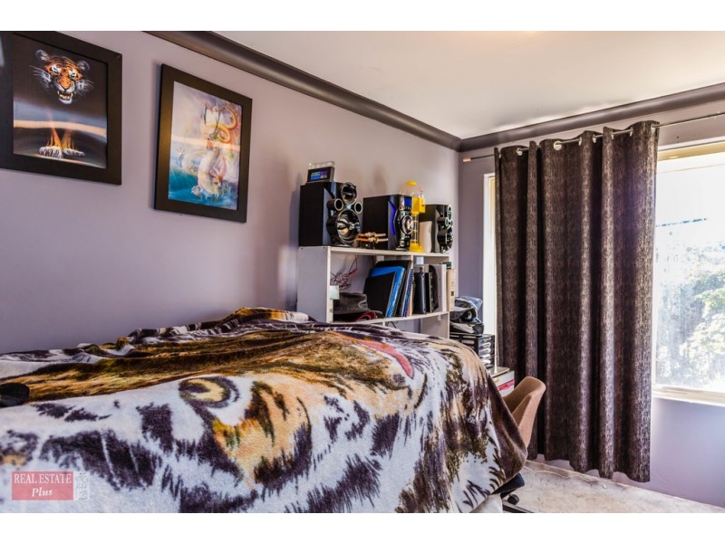 8 Pagnell Way, Swan View WA 6056