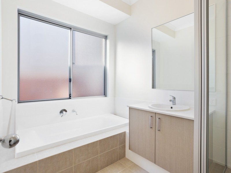 2 Croydon Street, Bellevue WA 6056