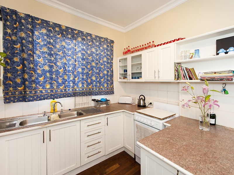 20 Ewart Street, Midvale WA 6056