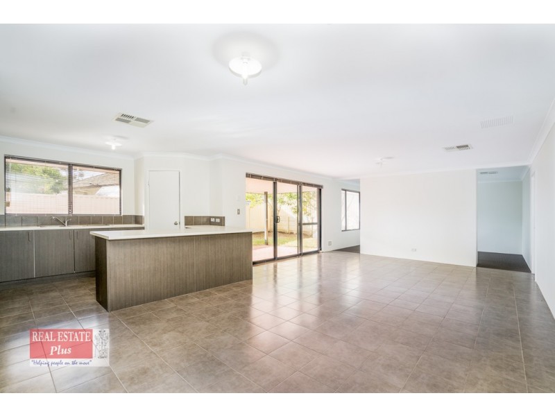 1A Jarril Place, Koongamia WA 6056