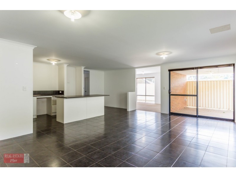 1B Jarril Place, Koongamia WA 6056
