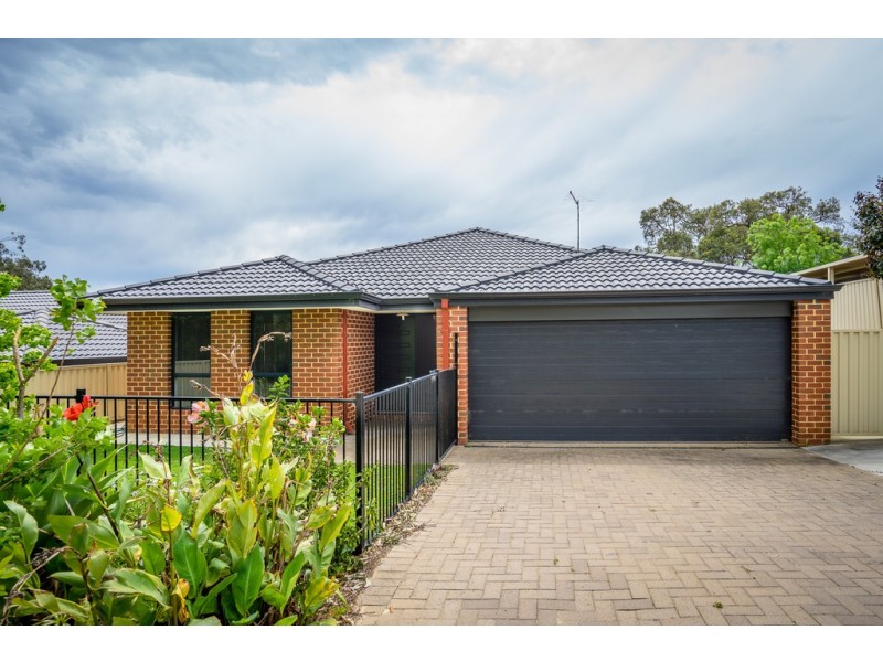 1B Jarril Place, Koongamia WA 6056