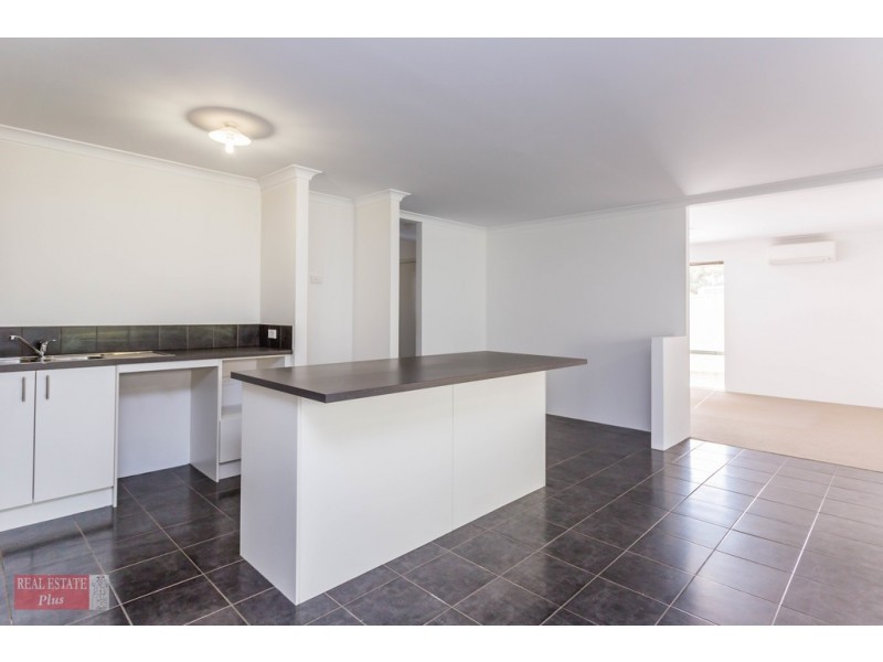 1B Jarril Place, Koongamia WA 6056