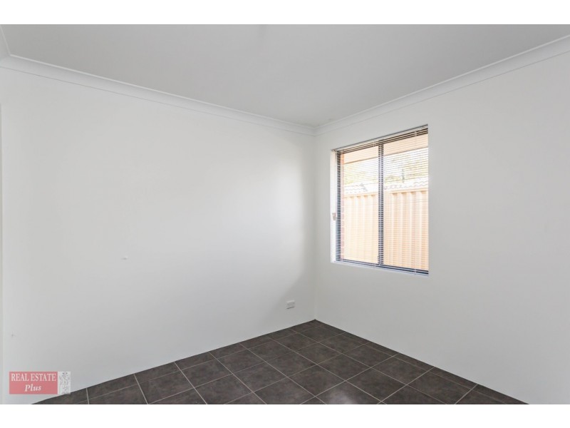 1B Jarril Place, Koongamia WA 6056