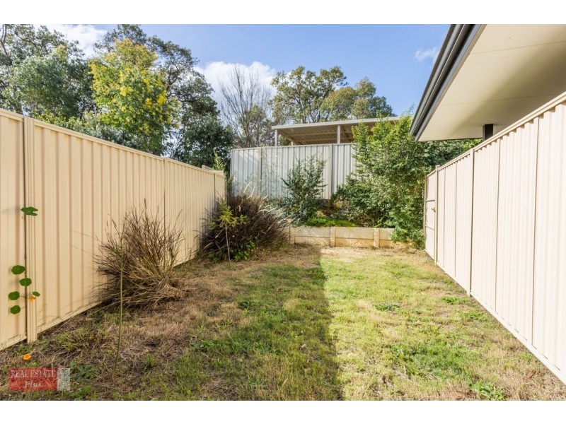 1B Jarril Place, Koongamia WA 6056