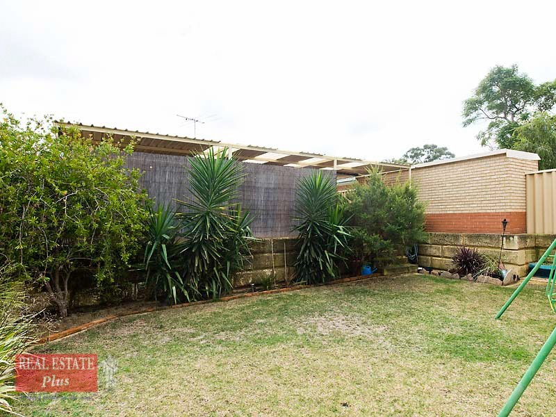 8/3 Reynolds Drive, Swan View WA 6056