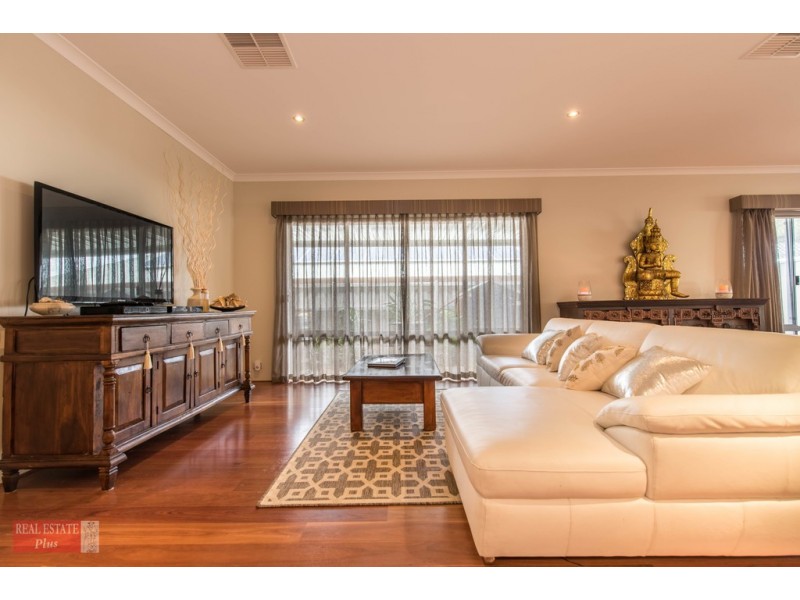 2 Adlington Way, The Vines WA 6069