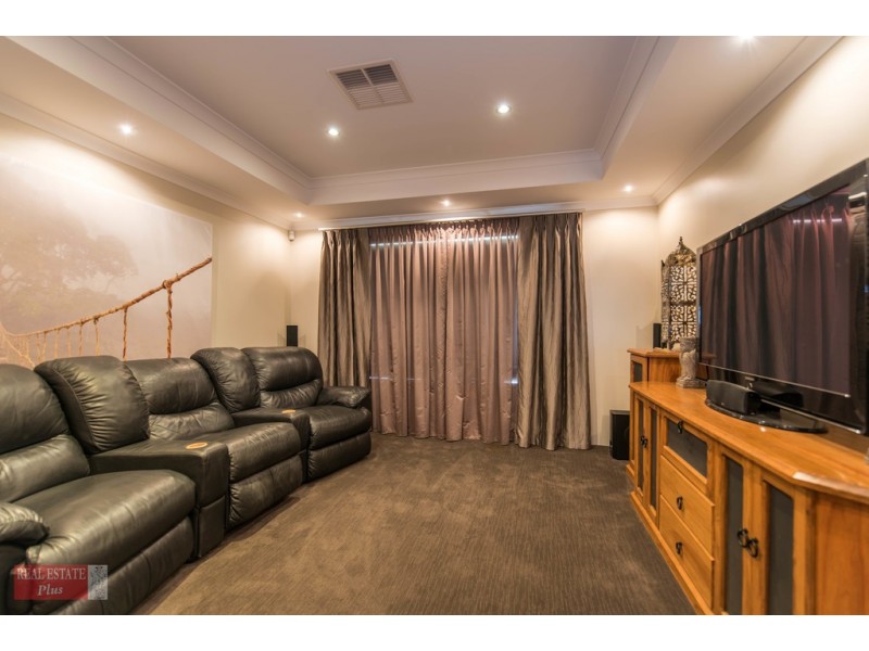 2 Adlington Way, The Vines WA 6069