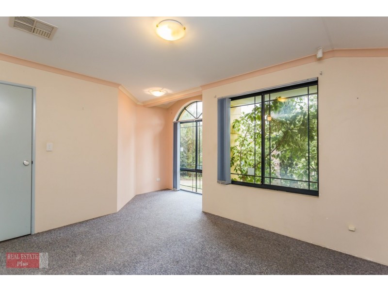 8 Hooley Road, Midvale WA 6056