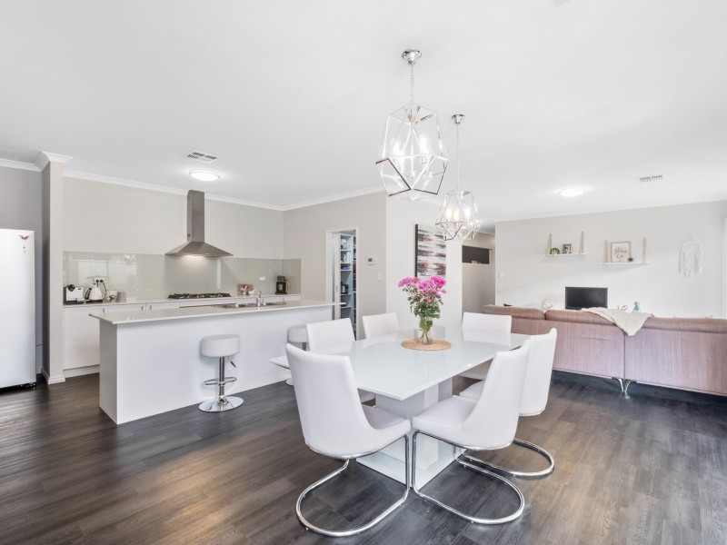 52 Arthur Street, Caversham WA 6055