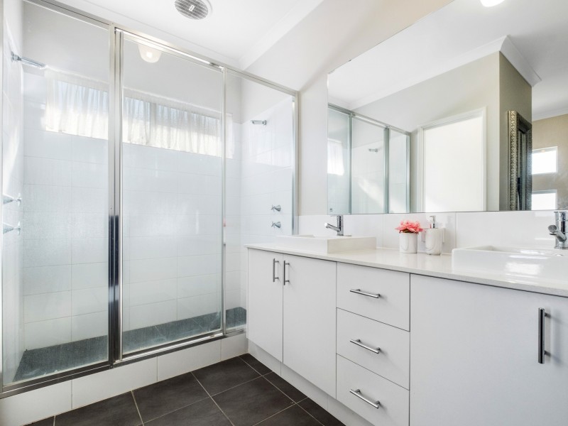 52 Arthur Street, Caversham WA 6055