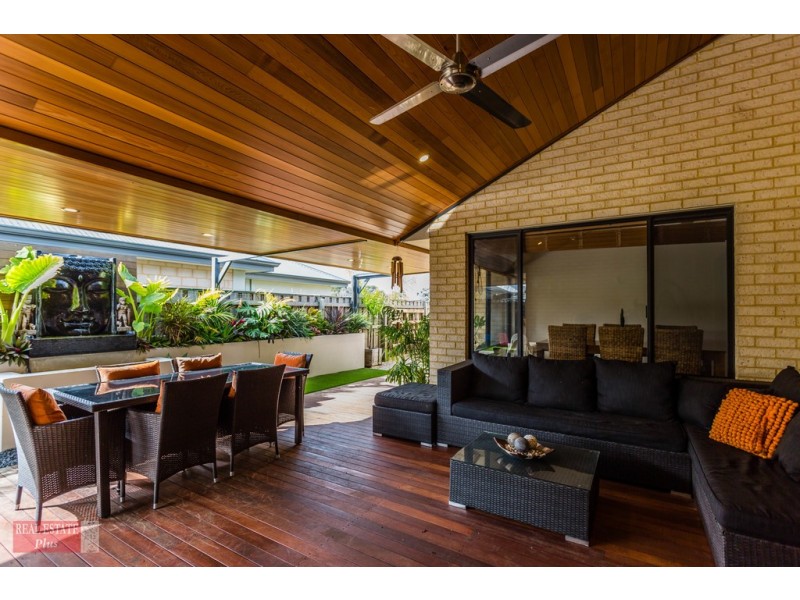 17 Grassdale Parkway, Ellenbrook WA 6069