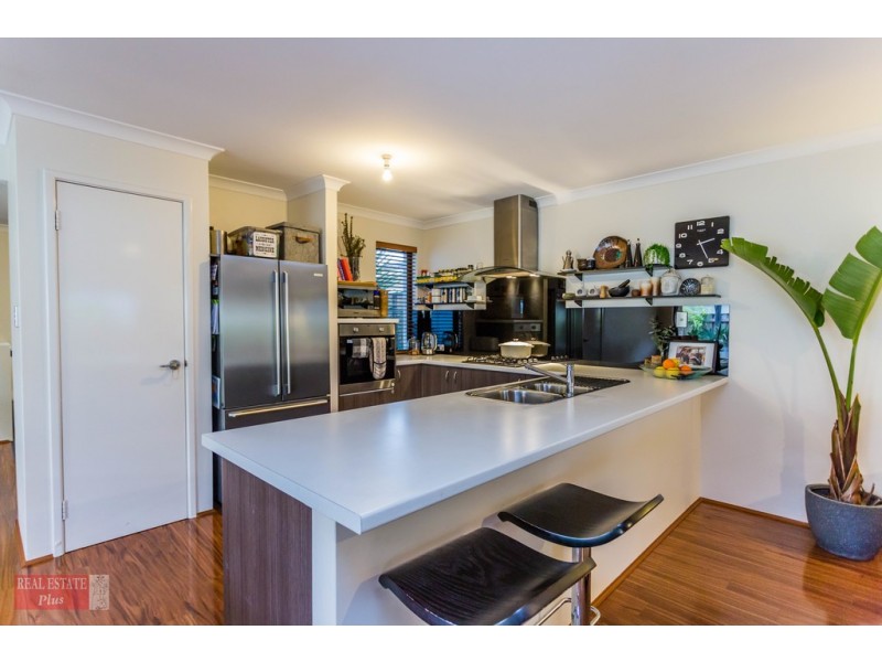 17 Grassdale Parkway, Ellenbrook WA 6069