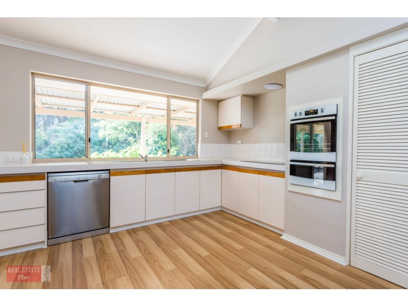 20 Vista Drive, Parkerville WA 6081