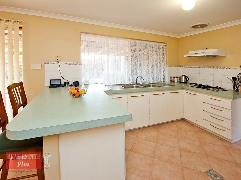 10 Altai Dale, Stratton WA 6056