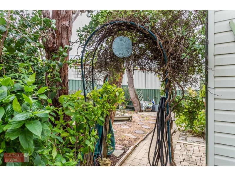 9/351 Hawtin Road, Forrestfield WA 6058