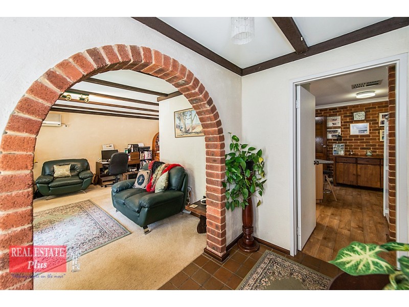 12 O’Connor Road, Swan View WA 6056