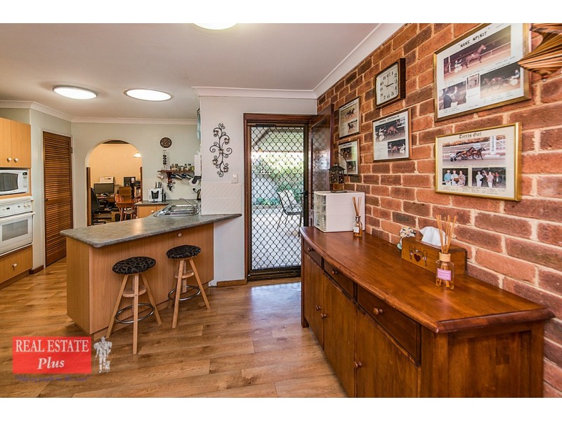 12 O’Connor Road, Swan View WA 6056