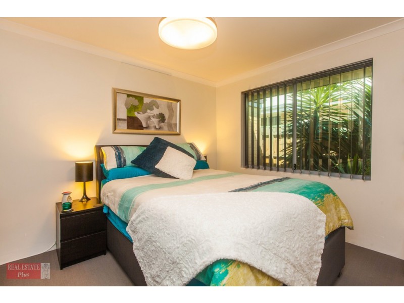 10 Lindrum Street, Ellenbrook WA 6069