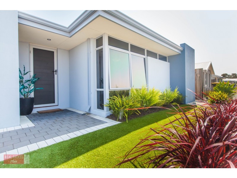 10 Lindrum Street, Ellenbrook WA 6069