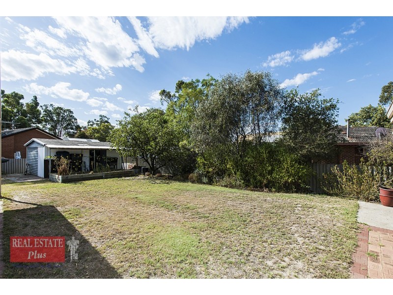 17 James Avenue, Hazelmere WA 6055