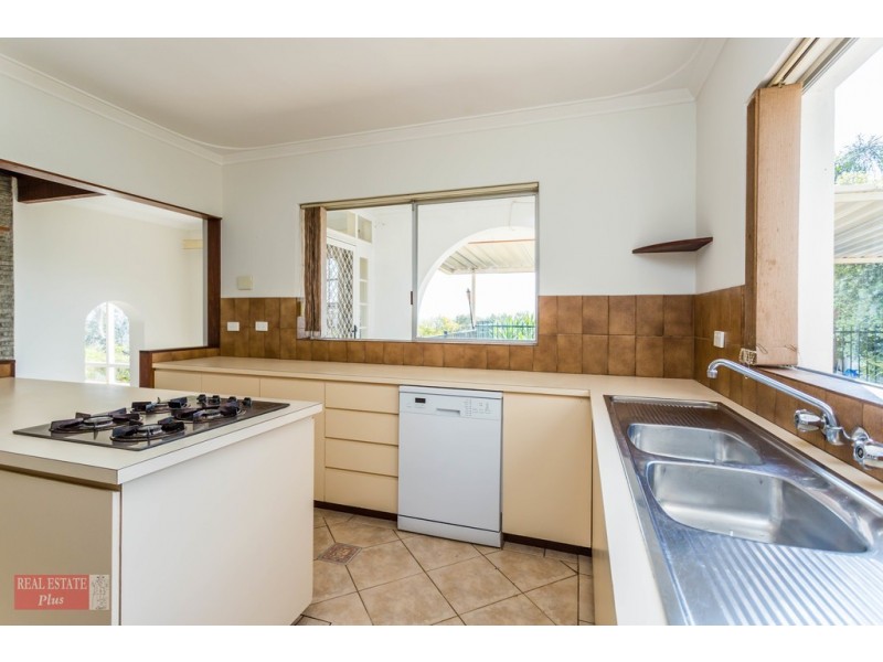 3 Forrest Road, Swan View WA 6056