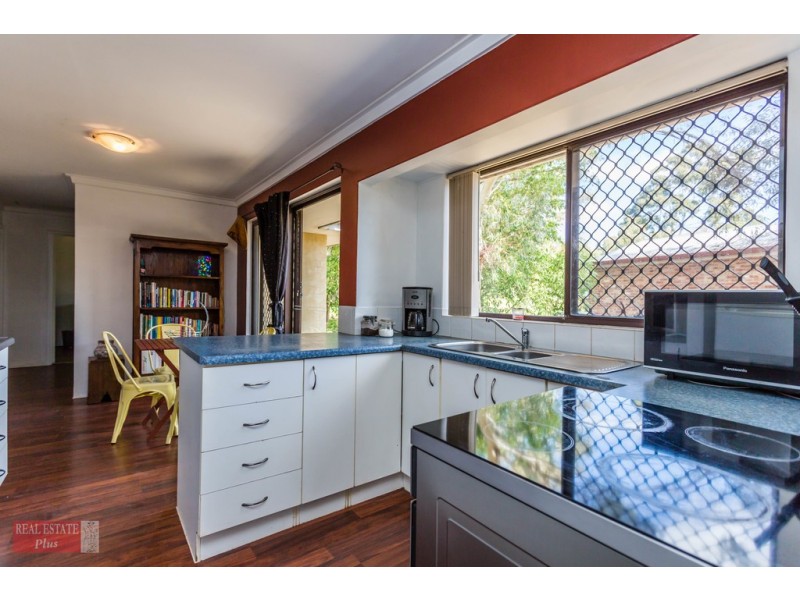 29 Innamincka Road, Greenmount WA 6056