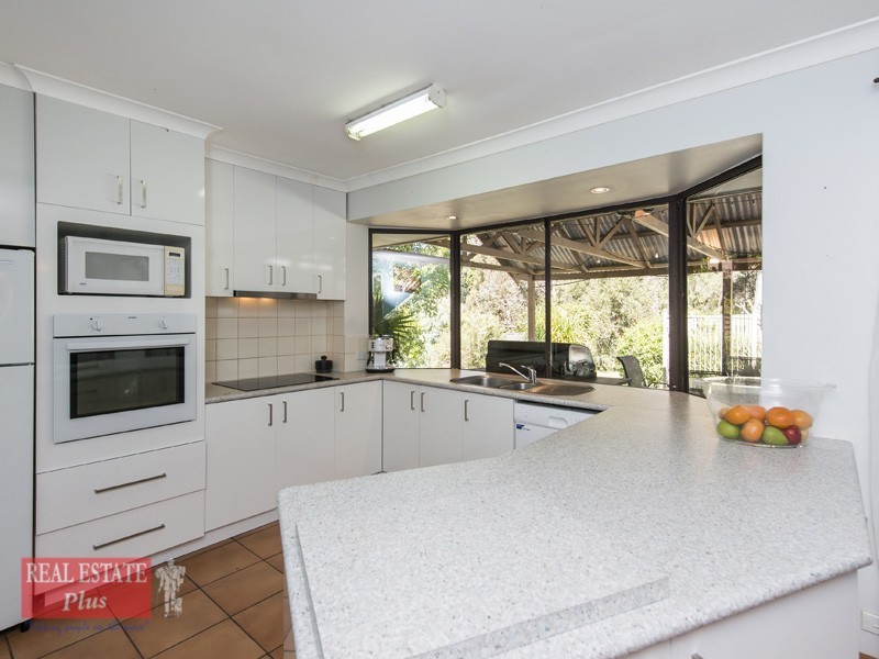 2 Berrima Court, Glen Forrest WA 6071