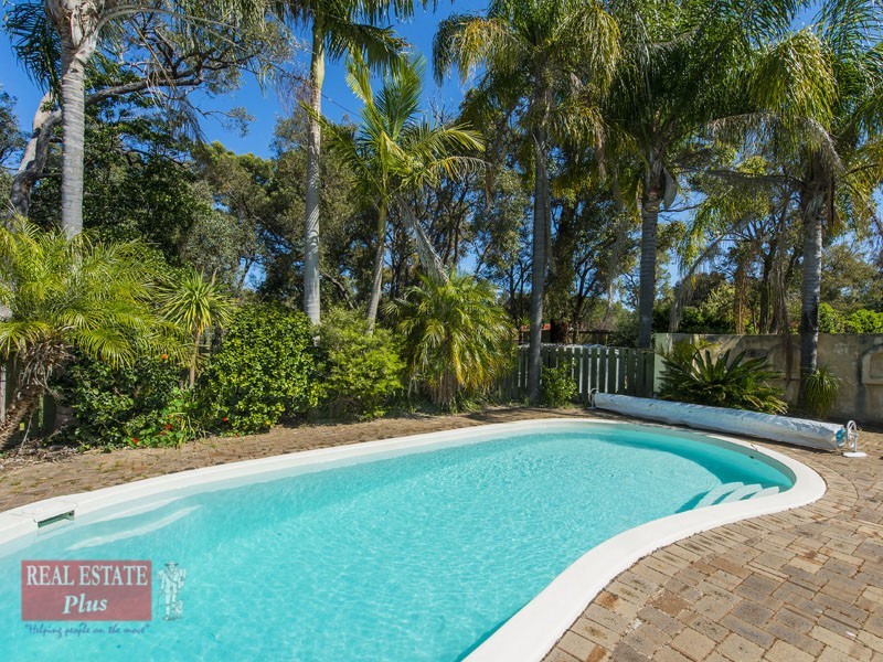 2 Berrima Court, Glen Forrest WA 6071