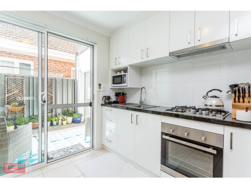 3/21 Wroxton Street, Midland WA 6056