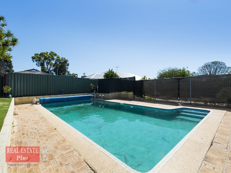 16 Murray Drive, High Wycombe WA 6057