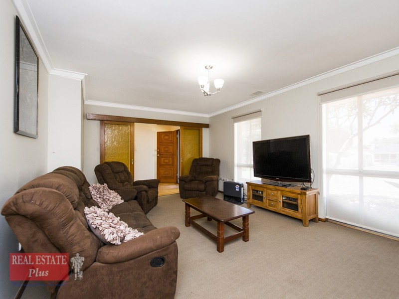 16 Murray Drive, High Wycombe WA 6057