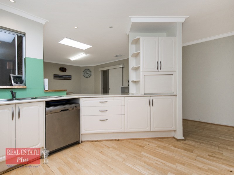 16 Murray Drive, High Wycombe WA 6057