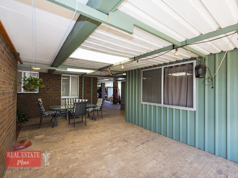 16 Murray Drive, High Wycombe WA 6057