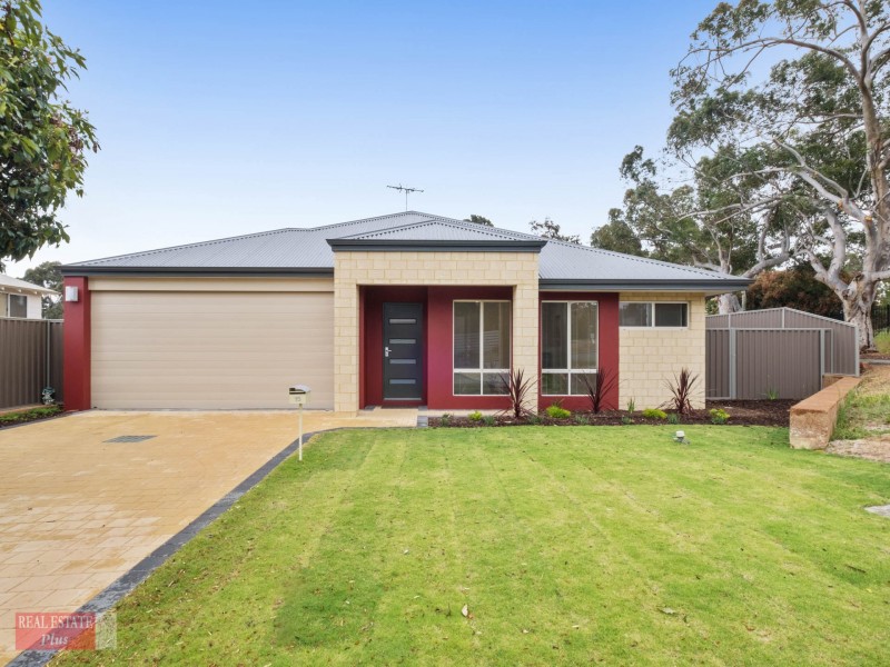 15 Russell Road, Greenmount WA 6056