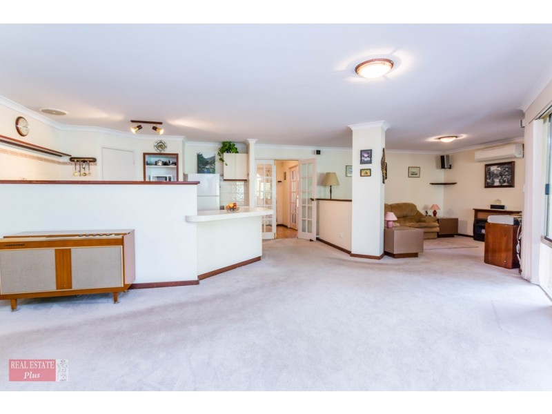 4 Cupania Court, Jane Brook WA 6056