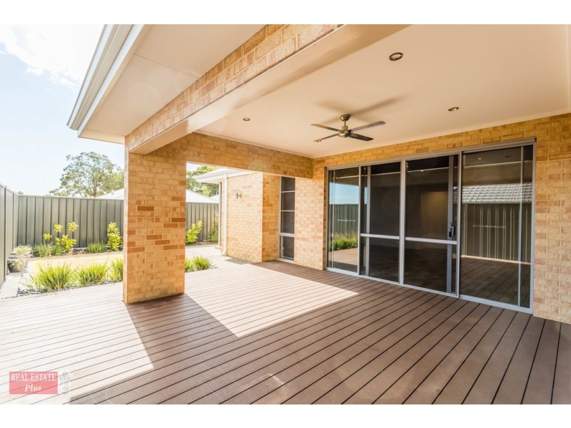 21 Kalbarri Pass, Jane Brook WA 6056