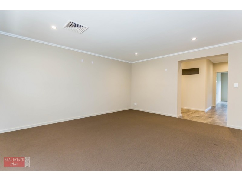 21 Kalbarri Pass, Jane Brook WA 6056