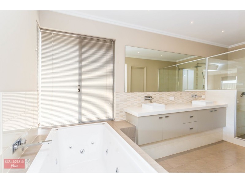 21 Kalbarri Pass, Jane Brook WA 6056