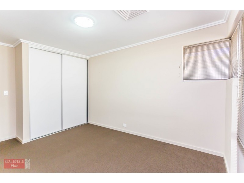 21 Kalbarri Pass, Jane Brook WA 6056