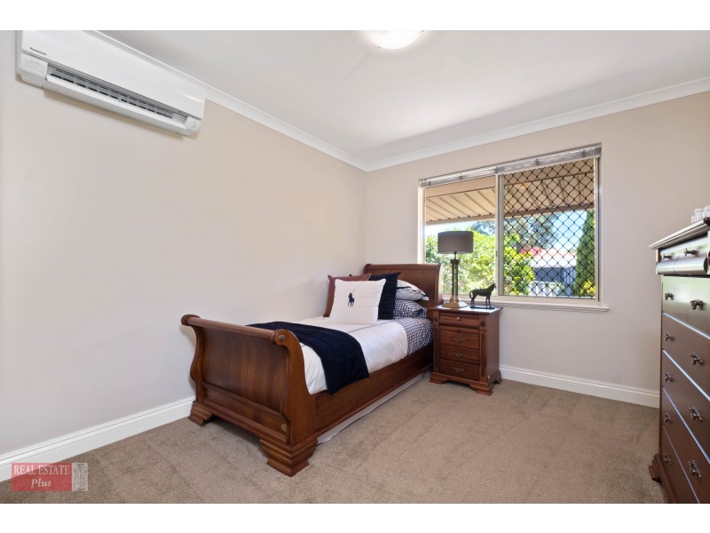 11 Flanders Court, Greenmount WA 6056